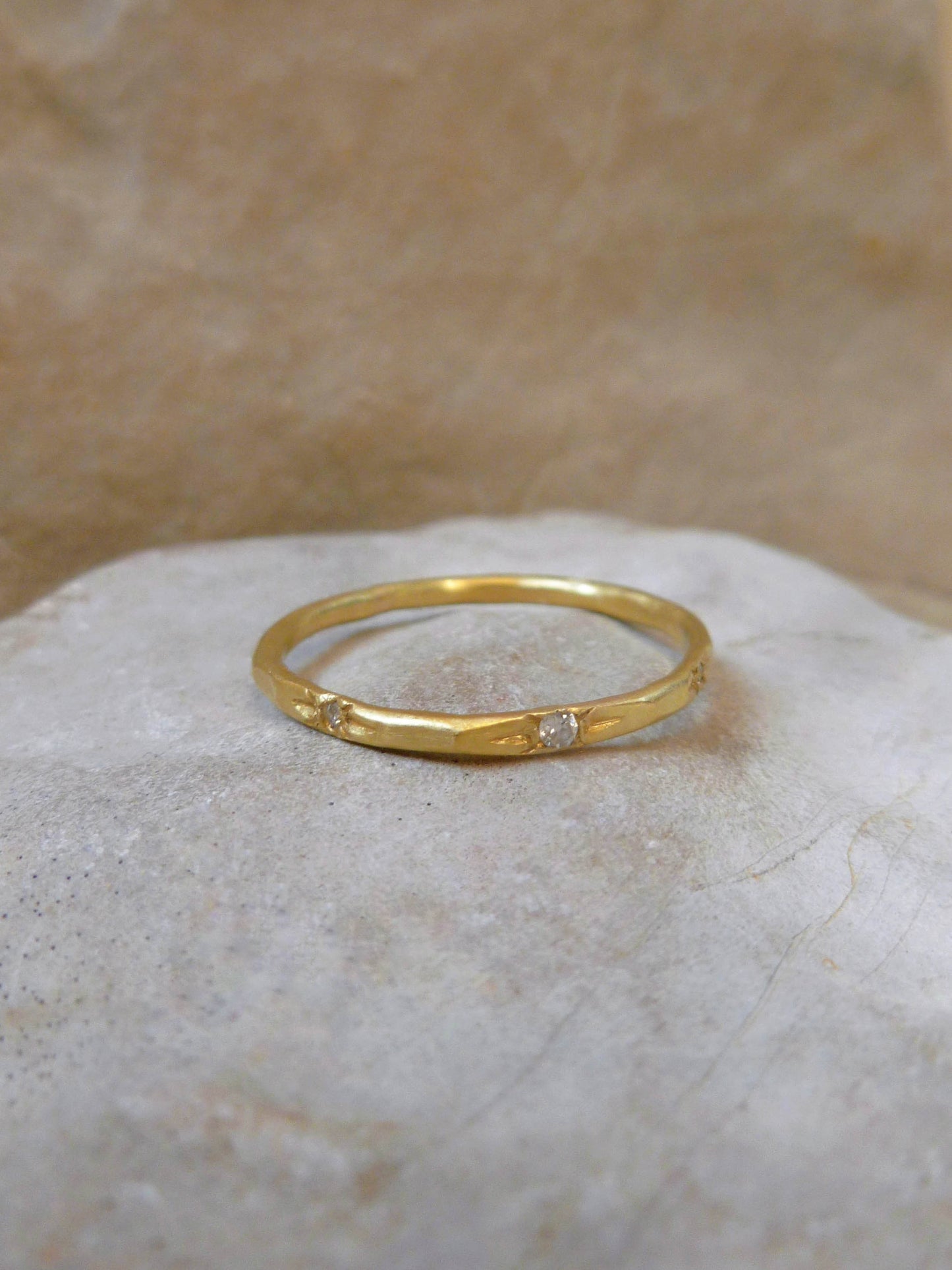 Anneau Asteria diamants