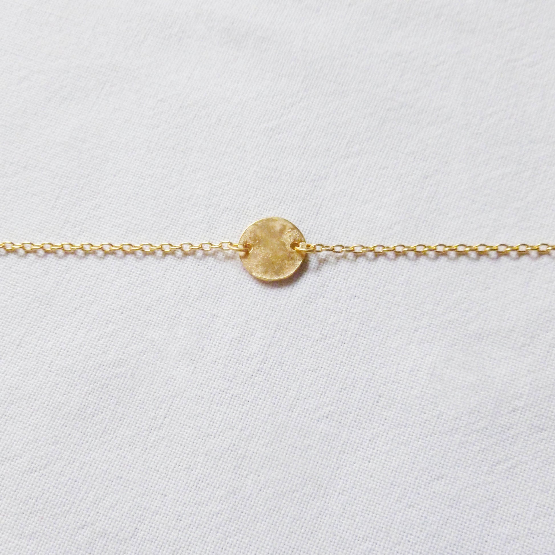bracelet medaille doré lune